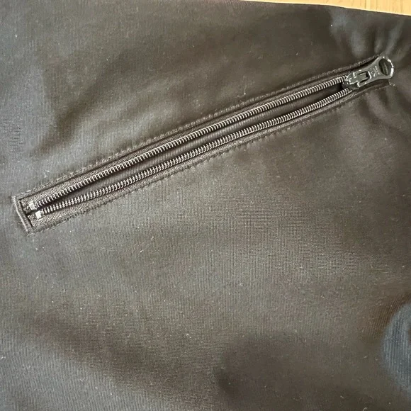 Adidas zip up jacket size M like new black with white stripes - Picture 5 of 6